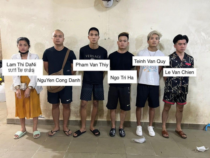 ក្រុមធ្វើទារុណជំរិតទារប្រាក់ រត់មិនផុតដៃនគរបាលចរាចរណ៍ ចុងក្រោយឃាត់រៀតណាម ៦នាក់ និងរំដោះស្ត្រី